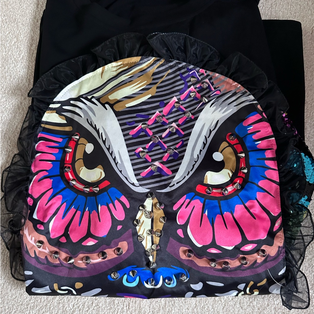 Owl Top. Sequined arms.